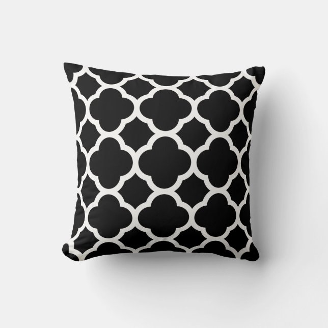 Black and White Quatrefoil Pattern Cushion (Front)