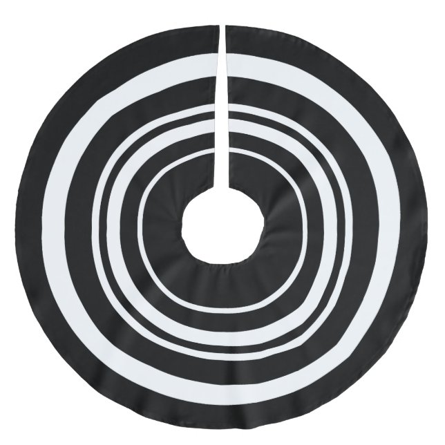 Black and White Rings Christmas Tree Skirt (Front)