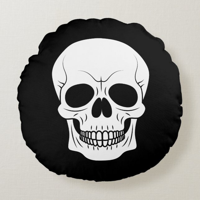 Black And White Skull Head Grinning Halloween Round Cushion (Front)