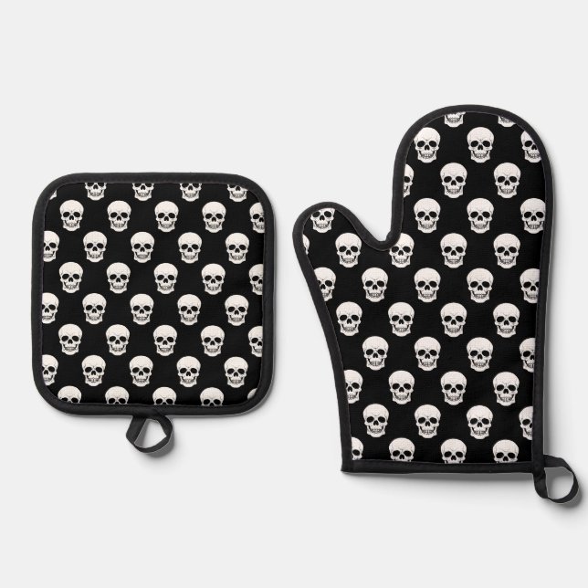 Black And White Skull Head Pattern Halloween Oven Mitt & Pot Holder Set (Front)