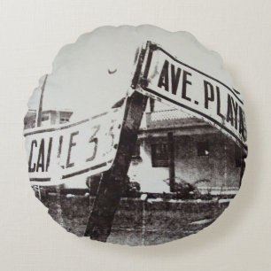 Black and white street sign round cushion