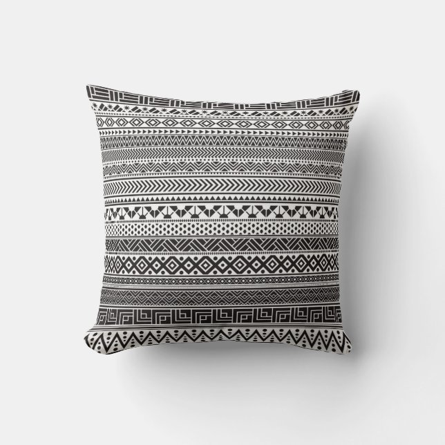 Black and white texture pattern throw pillow (Front)