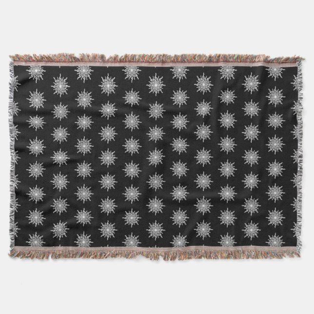 Black and White Treble Clef Snowflake Pattern Throw Blanket (Front)