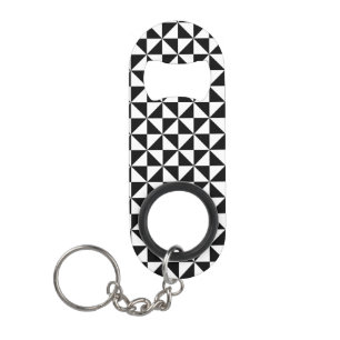 Black And White Triangle Pattern