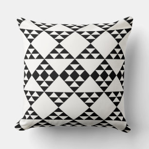 Black And White Triangle Pattern - Throw Pillow