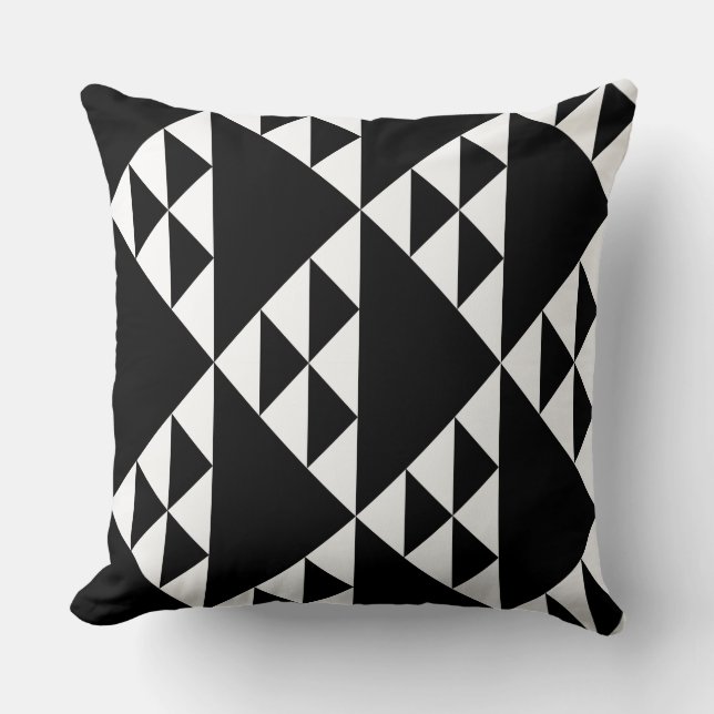 Black and White  Triangle Pattern - Throw Pillow (Front)