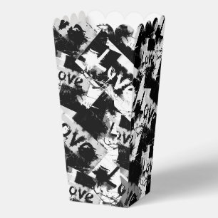 Black and white with spots pattern of love favour box