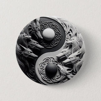 Black and white wolf 6 cm round badge