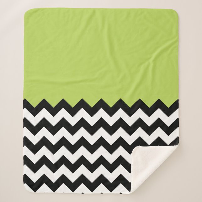 Black and White Zigzag Pattern, Chevron, Green Sherpa Blanket (Front)