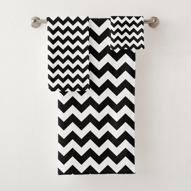 Black and White Zigzag Pattern, Chevron Pattern Bath Towel Set (Insitu)