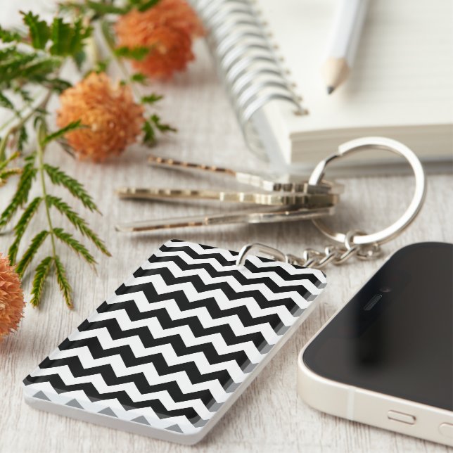 Black and White Zigzag Pattern, Chevron Pattern Key Ring (Front Right)