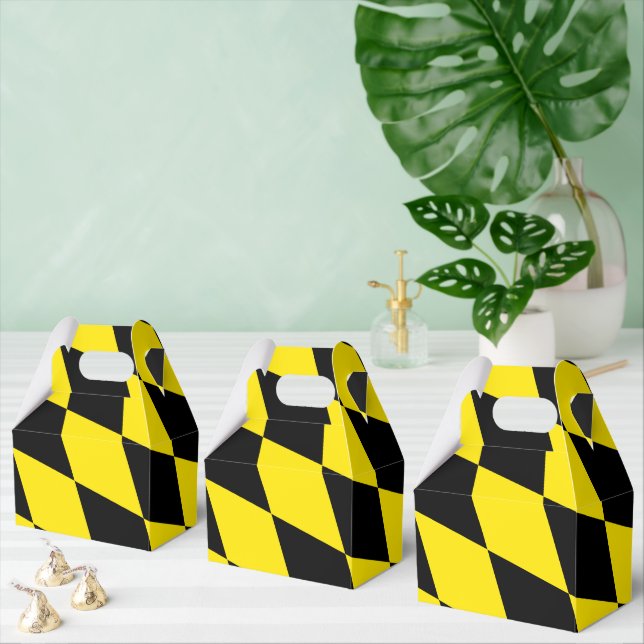Black and Yellow Bavaria Diamond Flag Pattern Favour Box (Multiple)