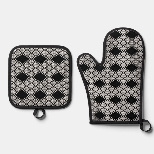 BLACK ARGYLE KNIT Oven Mitt & Pot Holder Set (Front)