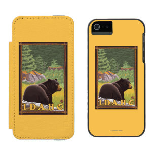 Black Bear in Forest - Idaho Incipio Watson™ iPhone 5 Wallet Case