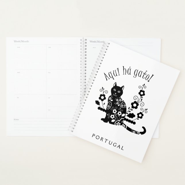 Black cat with flowers and Portuguese expression Planner (Display)