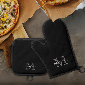 Black Classic Custom Monogram & Name  Oven Mitt & Pot Holder Set