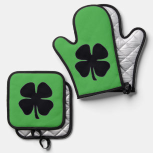 Black Clover green oven mitts pot holders Oven Mitt & Pot Holder Set