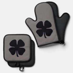 Black Clover grey oven mitts pot holders Oven Mitt & Pot Holder Set