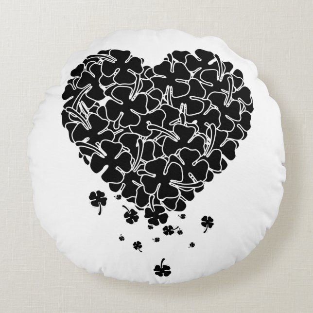 Black Clover Heart Round Cushion (Front)