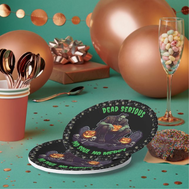 🖤 Black Frankenstein Paper Plates 💀🎉 (Multi)