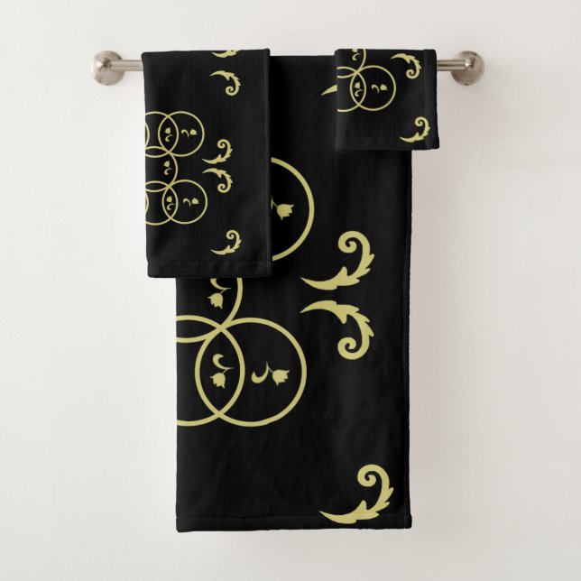 Black Gold Circles Bath Towel Set (Insitu)