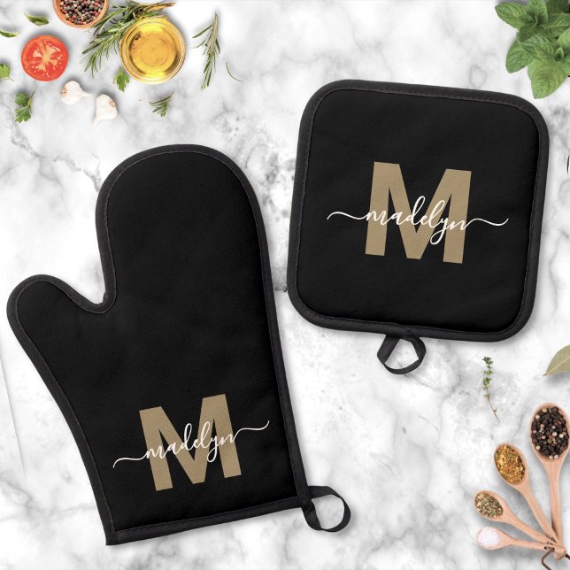 Black Gold Modern Name Monogram Oven Mitt & Pot Holder Set (Black Gold Modern Name Monogram Oven Mitt & Pot Holder Set)