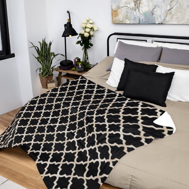 Black & Gold Moroccan Pattern Fleece Blanket (Creator Uploaded)