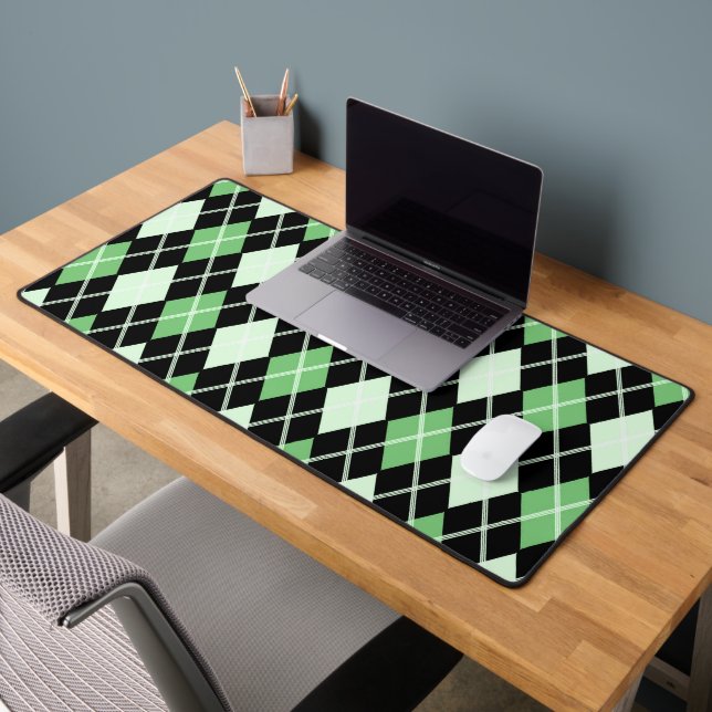 Black & Green Seamless Argyle Pattern  Desk Mat (Office 2)