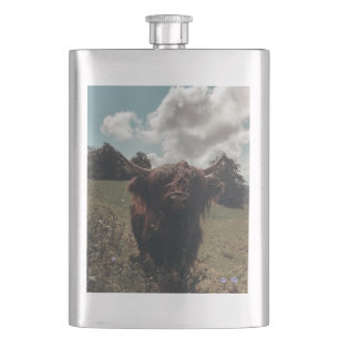 Black highland Scottish cow grazing vintage retro Hip Flask