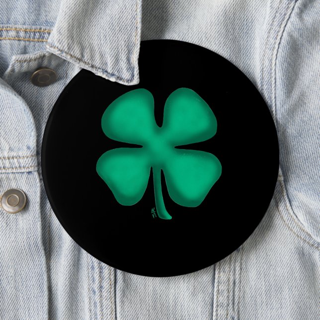 Black Irish colossal button (In Situ)