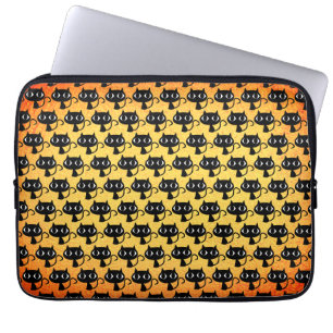 Black kittens pattern laptop sleeve