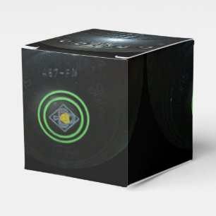 Black Lawn Bowl, Favour Box