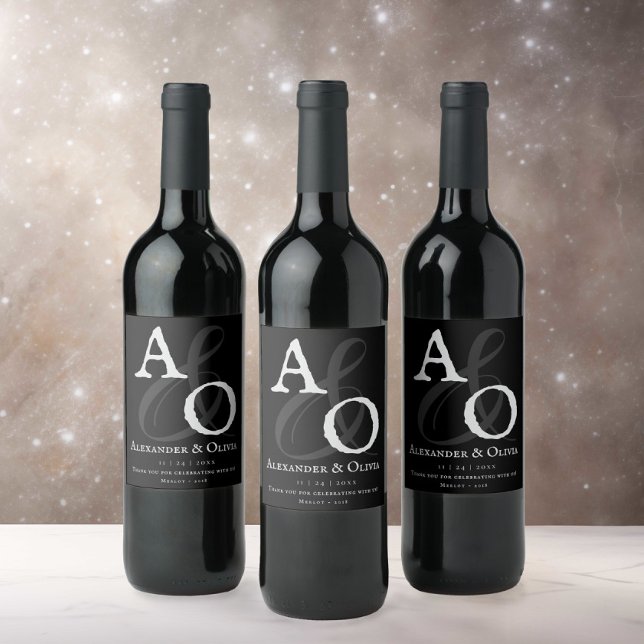Black Minimalist Monogram Wedding Wine Label (Black Minimalist Monogram Wedding Wine Label)