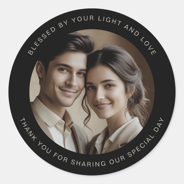 Black Modern Minimalist Wedding Guest Gift Simple Classic Round Sticker (Front)