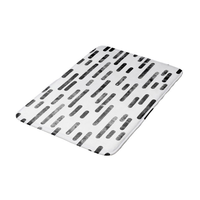 Black on White Inky Rounded Lines Pattern Bath Mat (Angled)