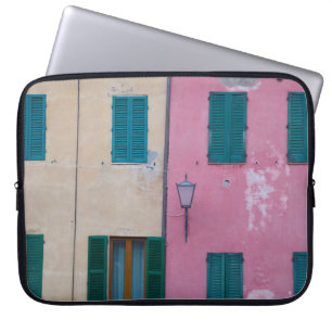 BLACK OUTDOOR SCONCE ON PINK PAINTED WALL LAPTOP SLEEVE
