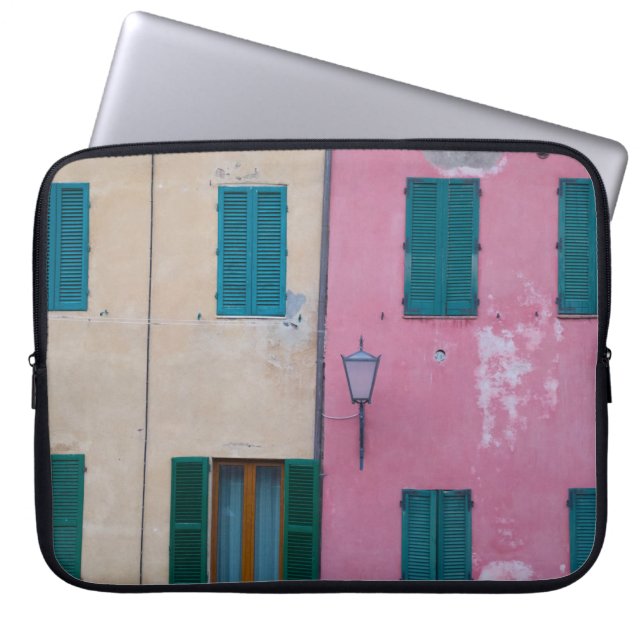 BLACK OUTDOOR SCONCE ON PINK PAINTED WALL LAPTOP SLEEVE (Front)