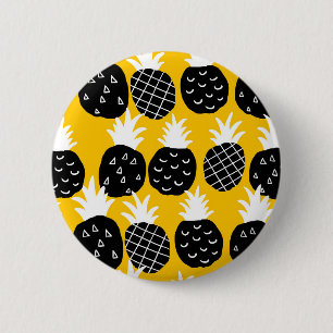 Black pineapples 6 cm round badge
