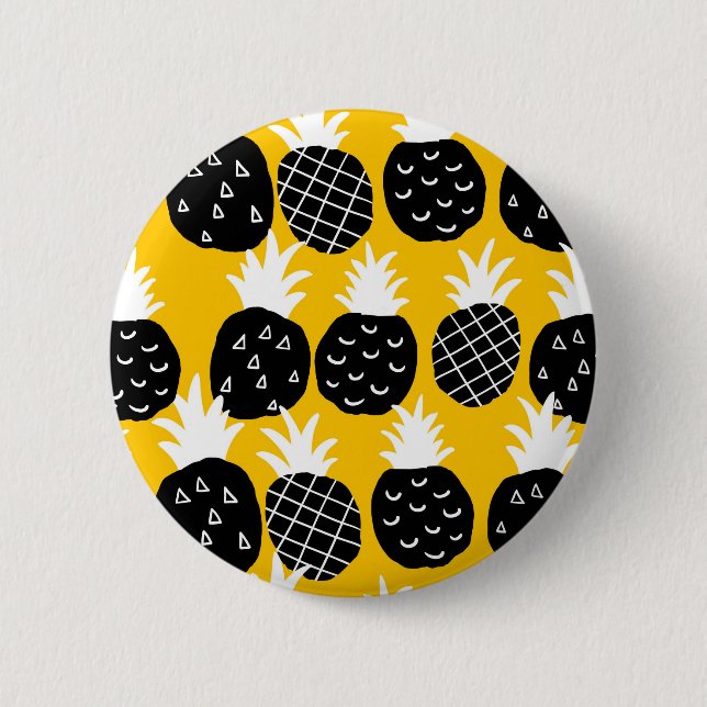 Black pineapples 6 cm round badge (Front)