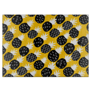 Black pineapples cutting board