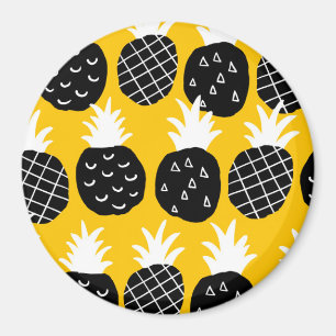 Black pineapples magnet