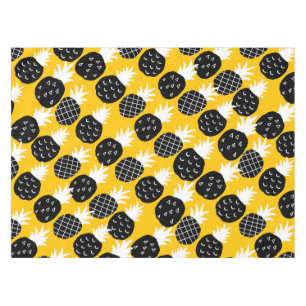 Black pineapples tablecloth