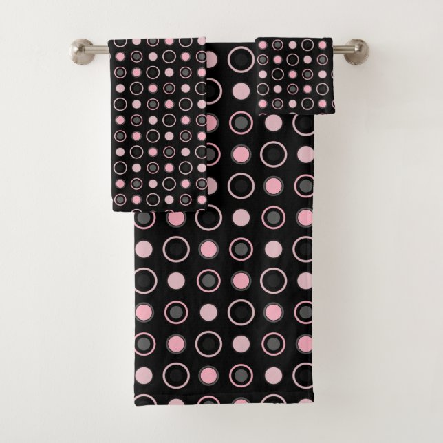 Black, pink, grey and white dots bath towel set (Insitu)