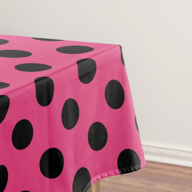 Black polka dots on fuchsia tablecloth (In Situ)