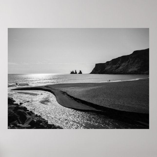 Black sand beach, Reynisfjara - Iceland Poster (Front)