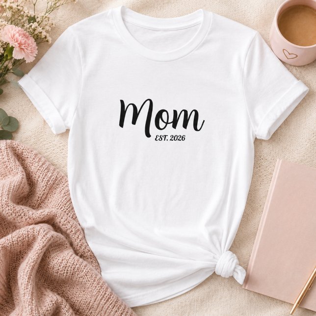 Black Script Established Mum T-Shirt (Mom Established Year Simple Script Mother's day T-Shirt mothers day gifts ideas new parents mommy be)