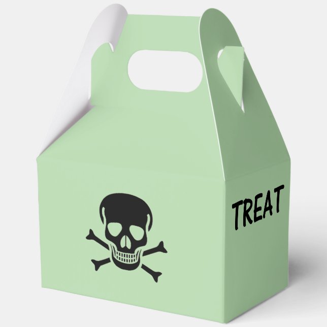 Black Skull Trick Treat green gable favour boxes l (Front)