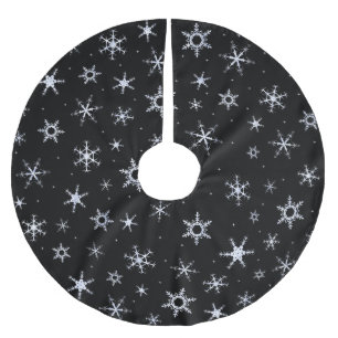 Black Snowflakes Brushed Polyester Tree Skirt