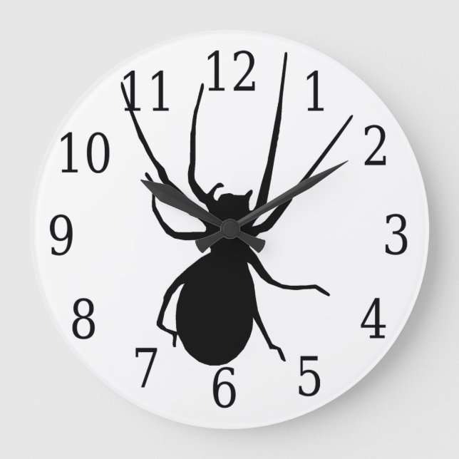 Black Spider Round Clock (Front)