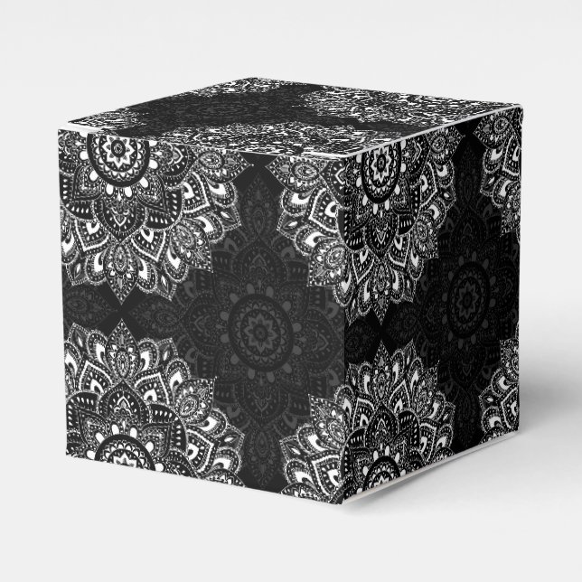 Black spiritual Indian mandala pattern Favour Box (Front Side)